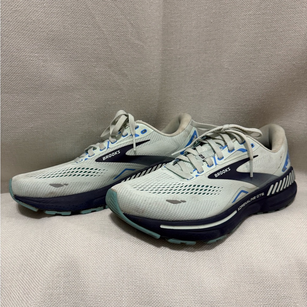 Brooks Adrenaline GTS 23 Running Shoes
